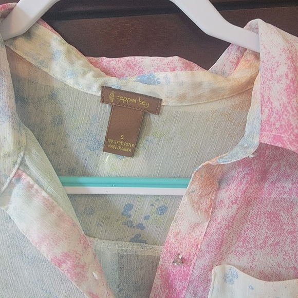 Multicolor sheer button up - Picture 4 of 7